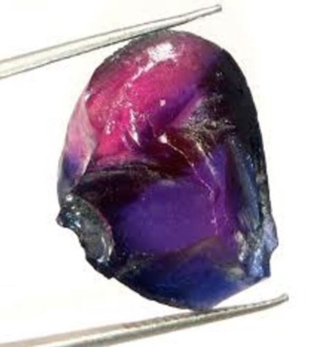 Alexandrite émeraude 0.90ct
