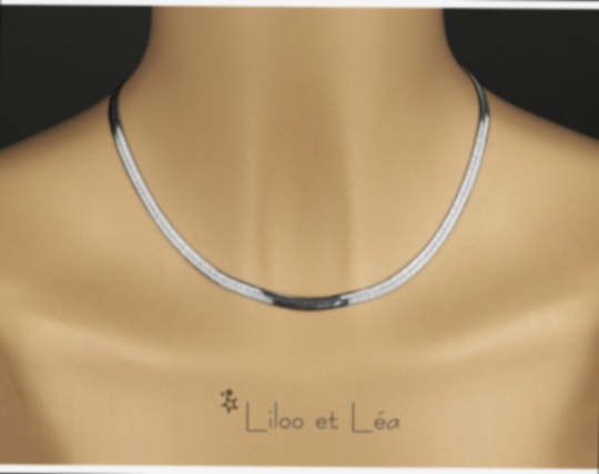 Intérieur de la boutique Bijoux Les PéPites à Fréjus