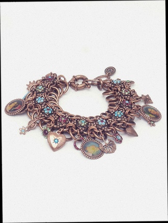 Intérieur de la boutique Bijoux Les Pépites Fréjus